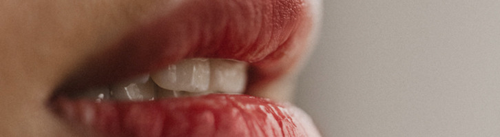 Татуаж: выразительный контур губ